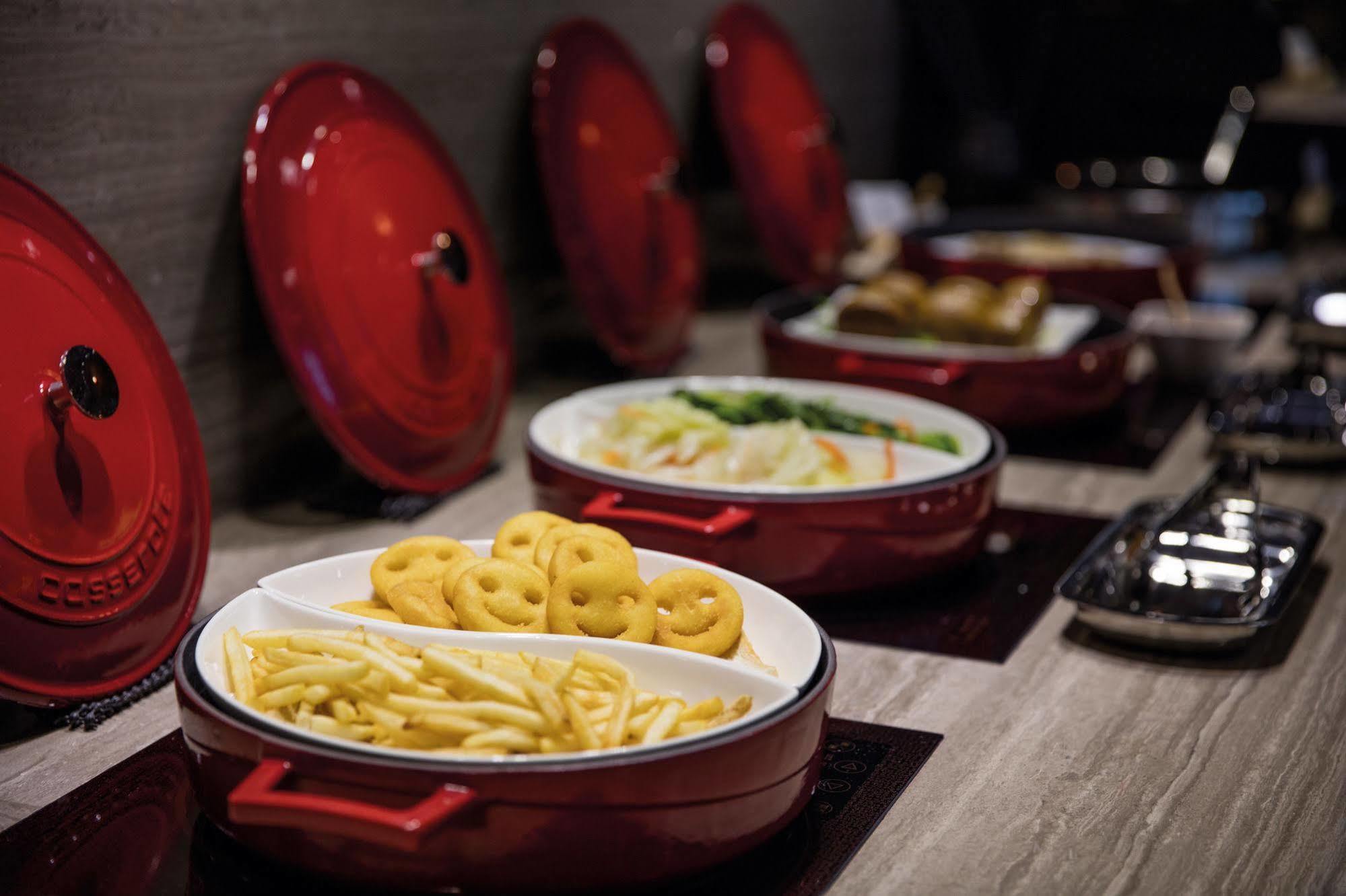 Changyu Hotel Tainan Eksteriør bilde