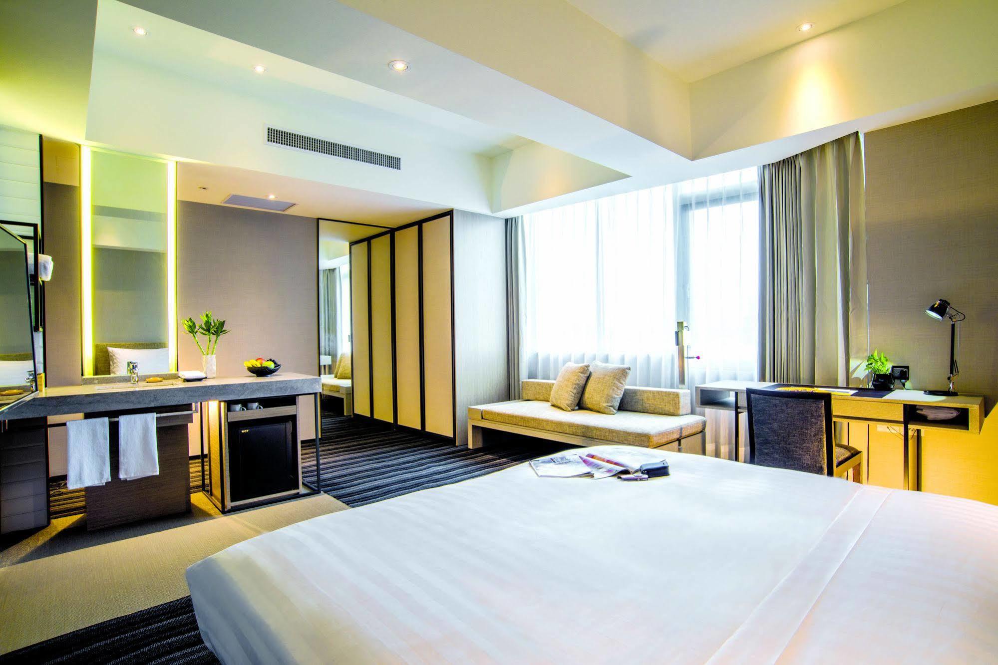Changyu Hotel Tainan Eksteriør bilde